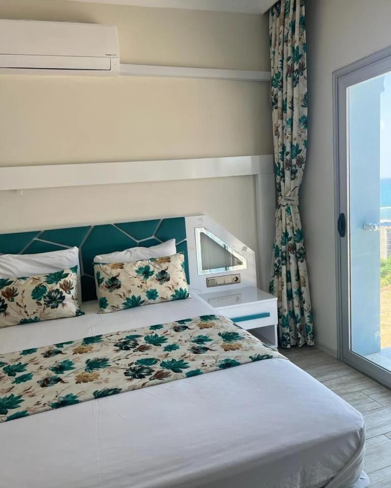 Derin Deniz Otel Karatas  외부 사진