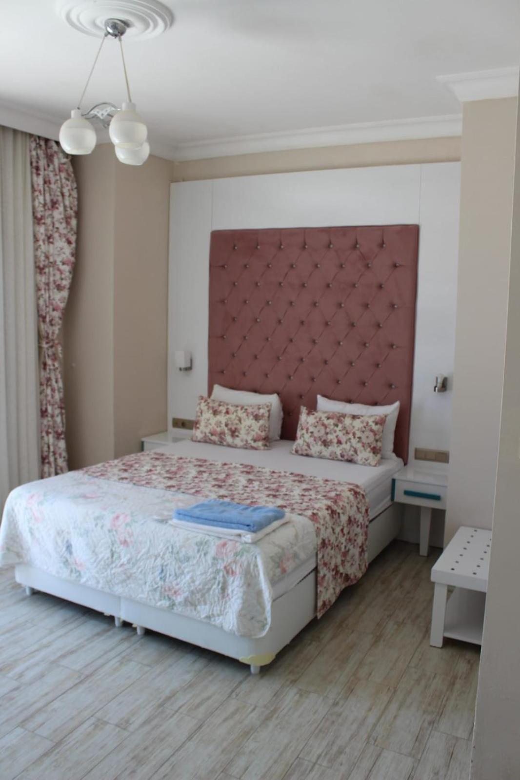 Derin Deniz Otel Karatas  외부 사진